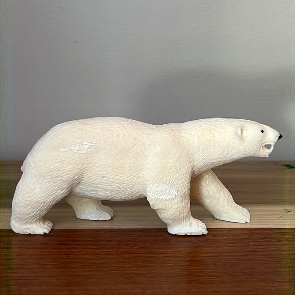 Hand-Carved Walrus Ivory Bear by Ray Toolie - Picture 3 of 15